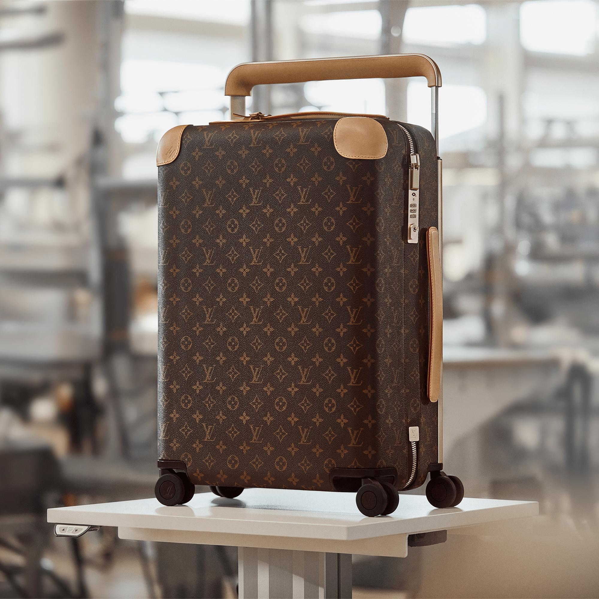 Louis vuitton rolling carry on sale